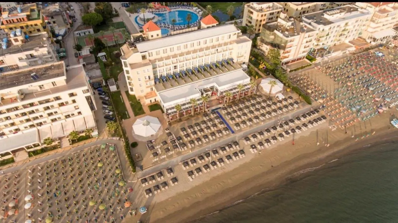 Chrigrey Holiday Apartments & Durres Beach 0*,
