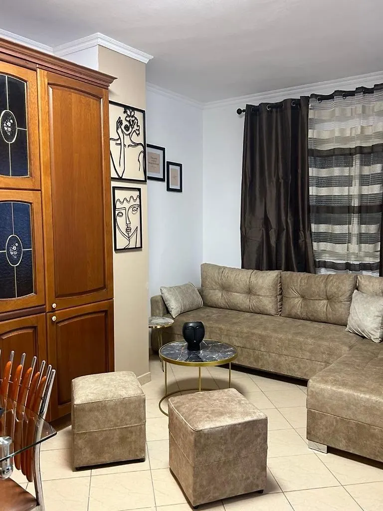 Chrigrey Holiday Apartments & Durres Beach