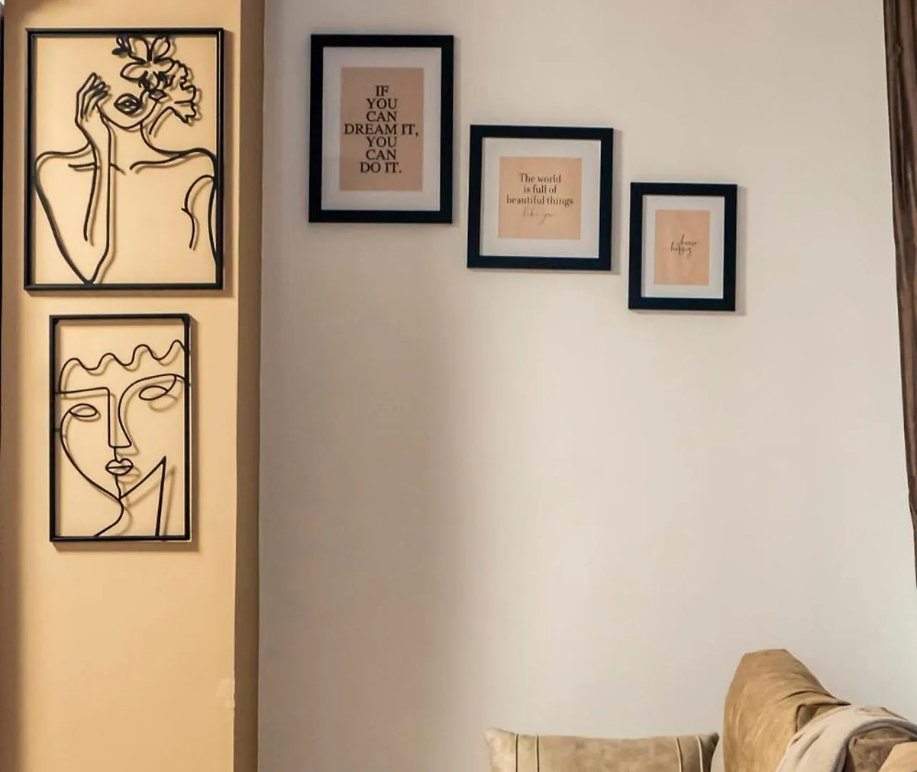 Chrigrey Holiday Apartments & Durres Beach