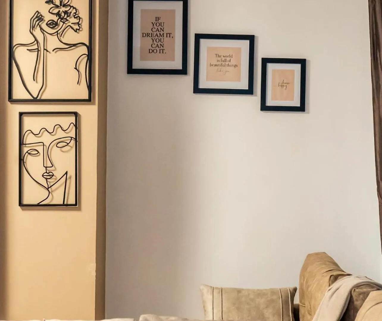 Chrigrey Holiday Apartments & Durres Beach