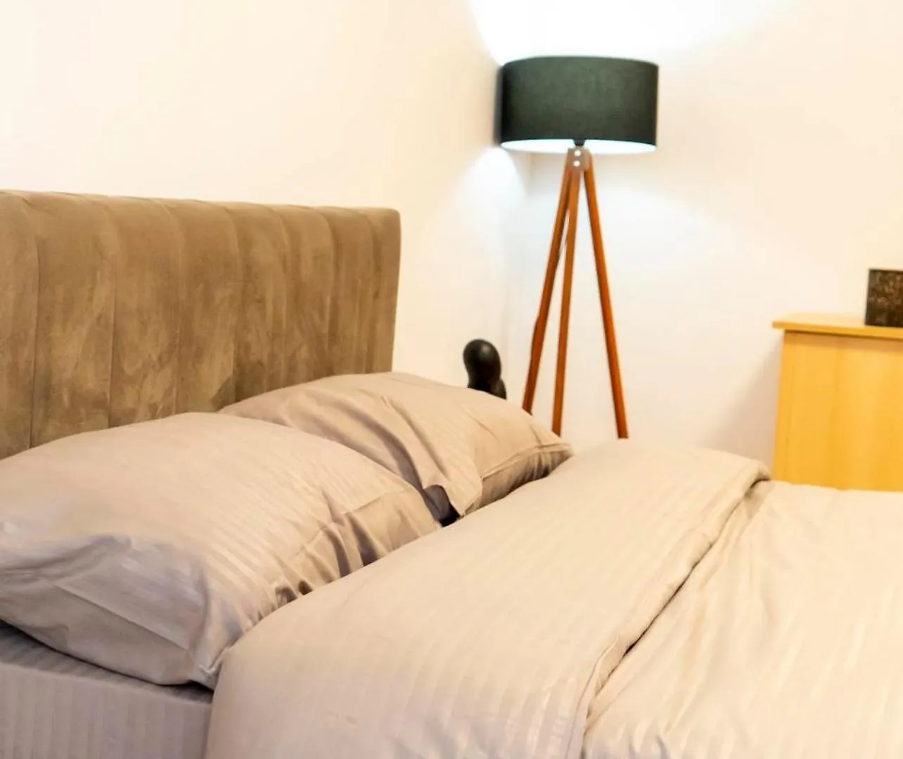 Chrigrey Holiday Apartments & Durres Beach
