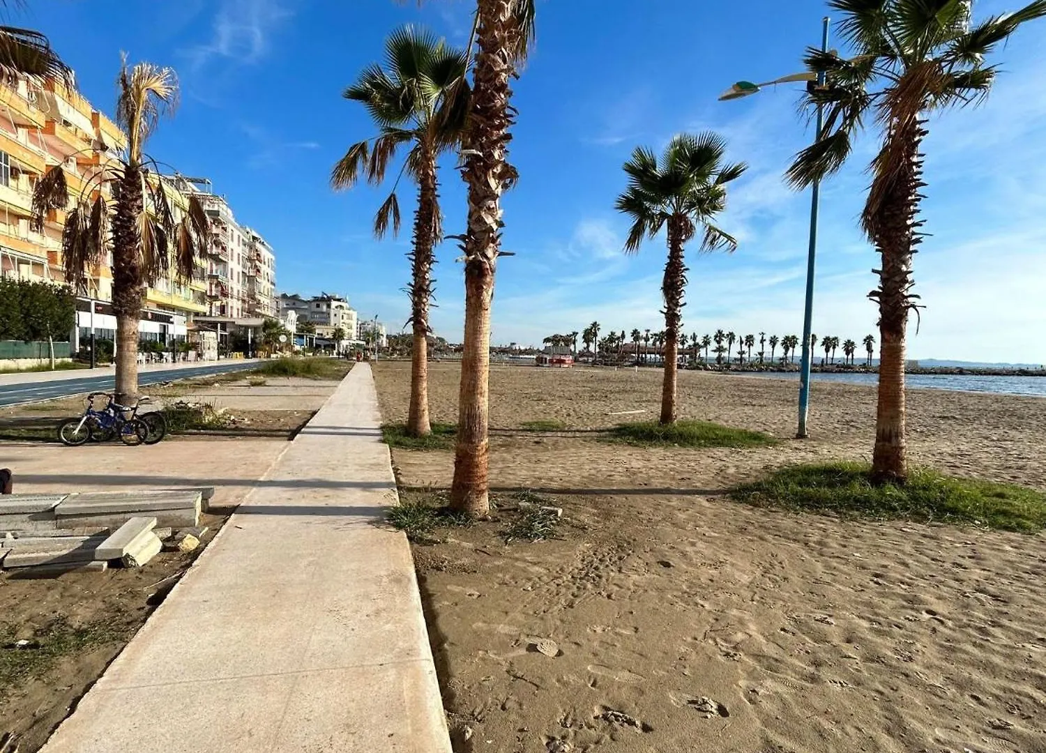 Chrigrey Holiday Apartments & Durres Beach
