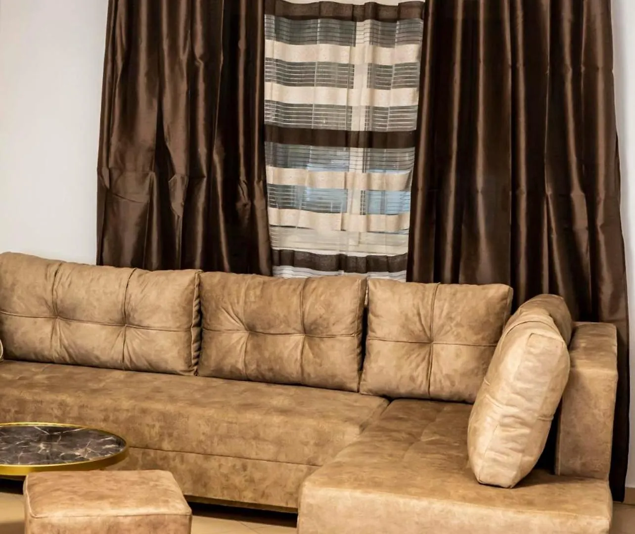 Chrigrey Holiday Apartments & Durres Beach