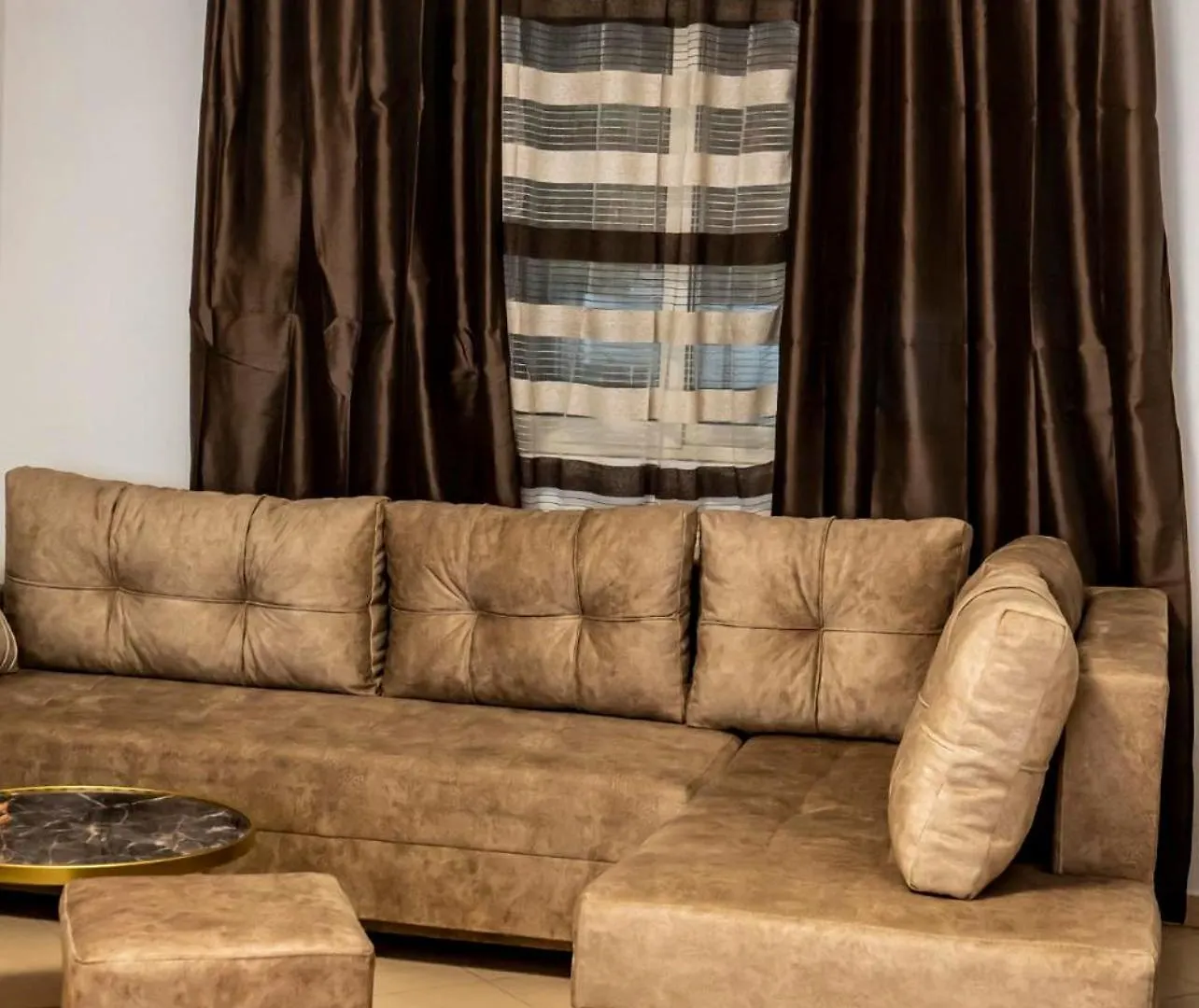Chrigrey Holiday Apartments & Durres Beach