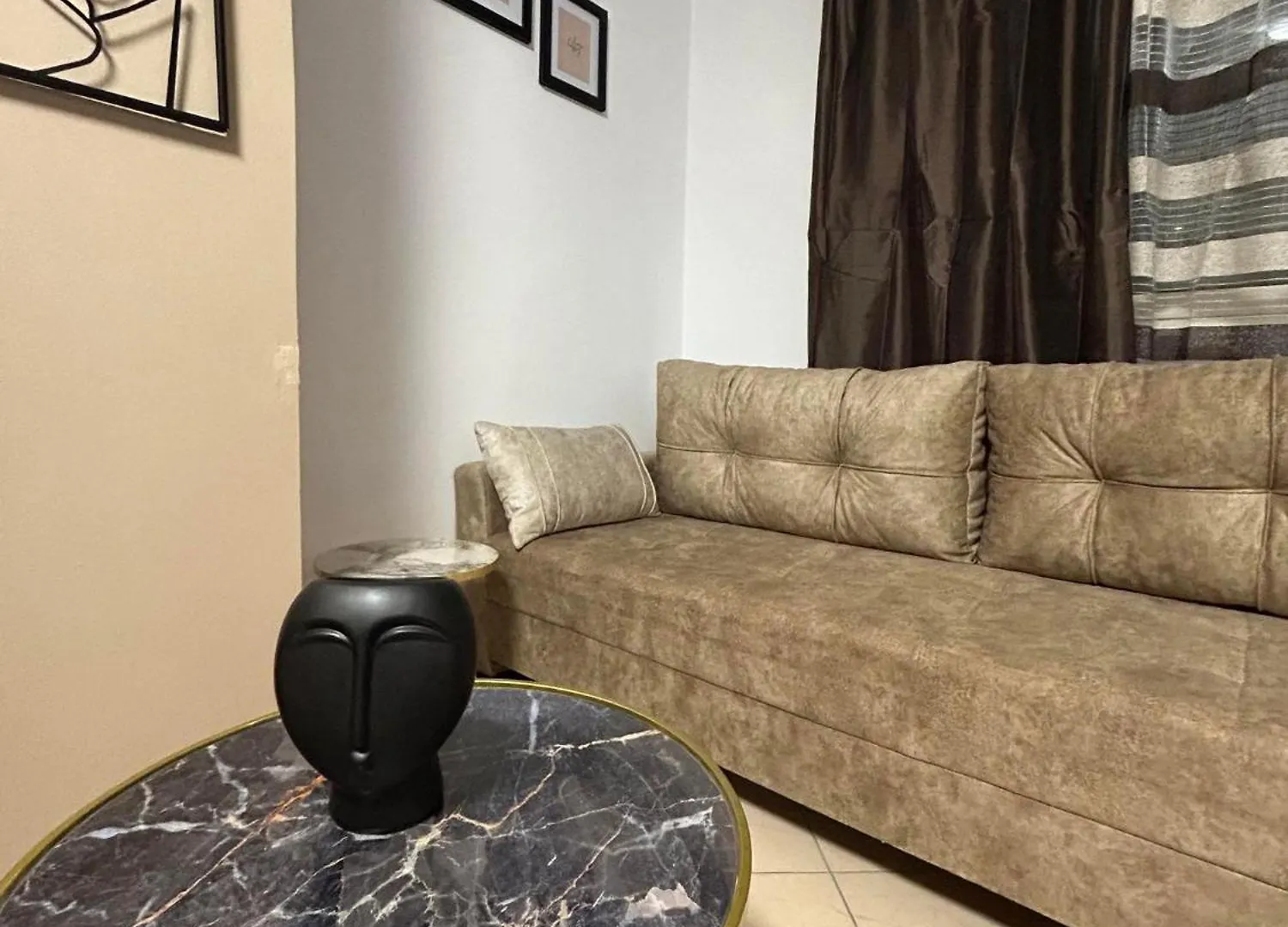 Chrigrey Holiday Apartments & Durres Beach